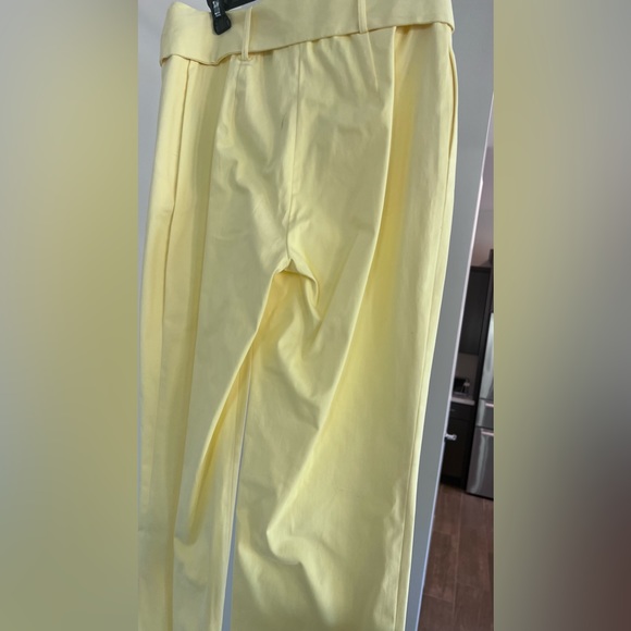 Antonio Melani. High Rise, skinny leg, self sash - Picture 3 of 4